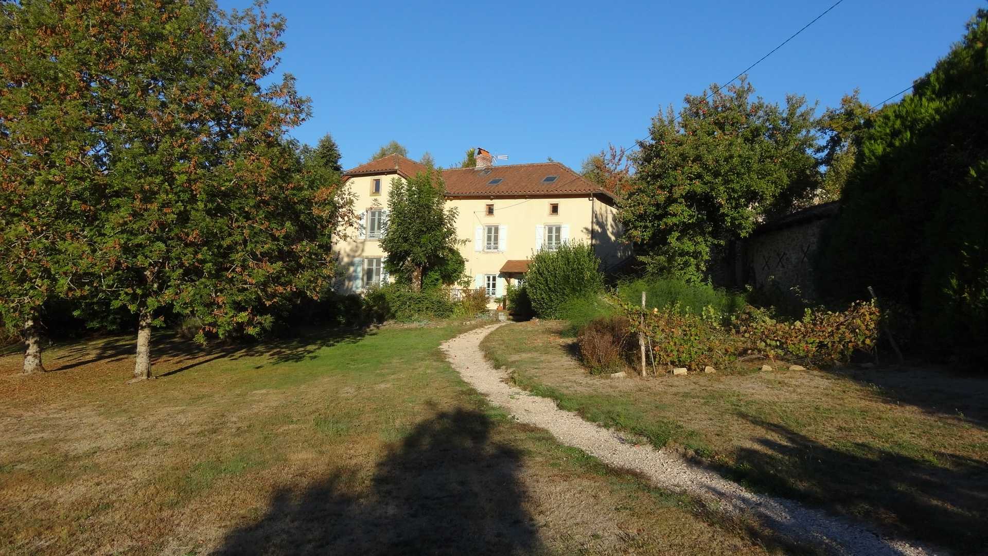 rumah dalam Saint-Cyprien, Nouvelle-Aquitaine 10178024