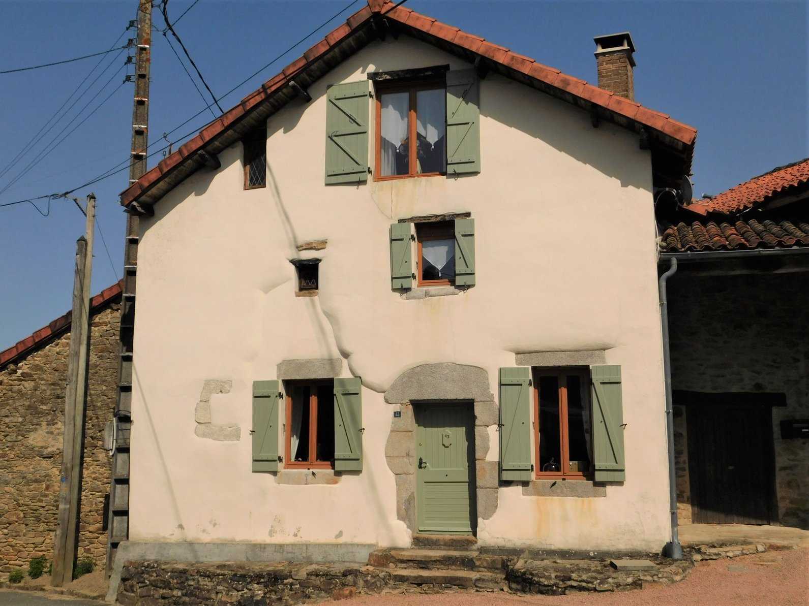 Hus i Dournazac, Nouvelle-Aquitaine 10178048