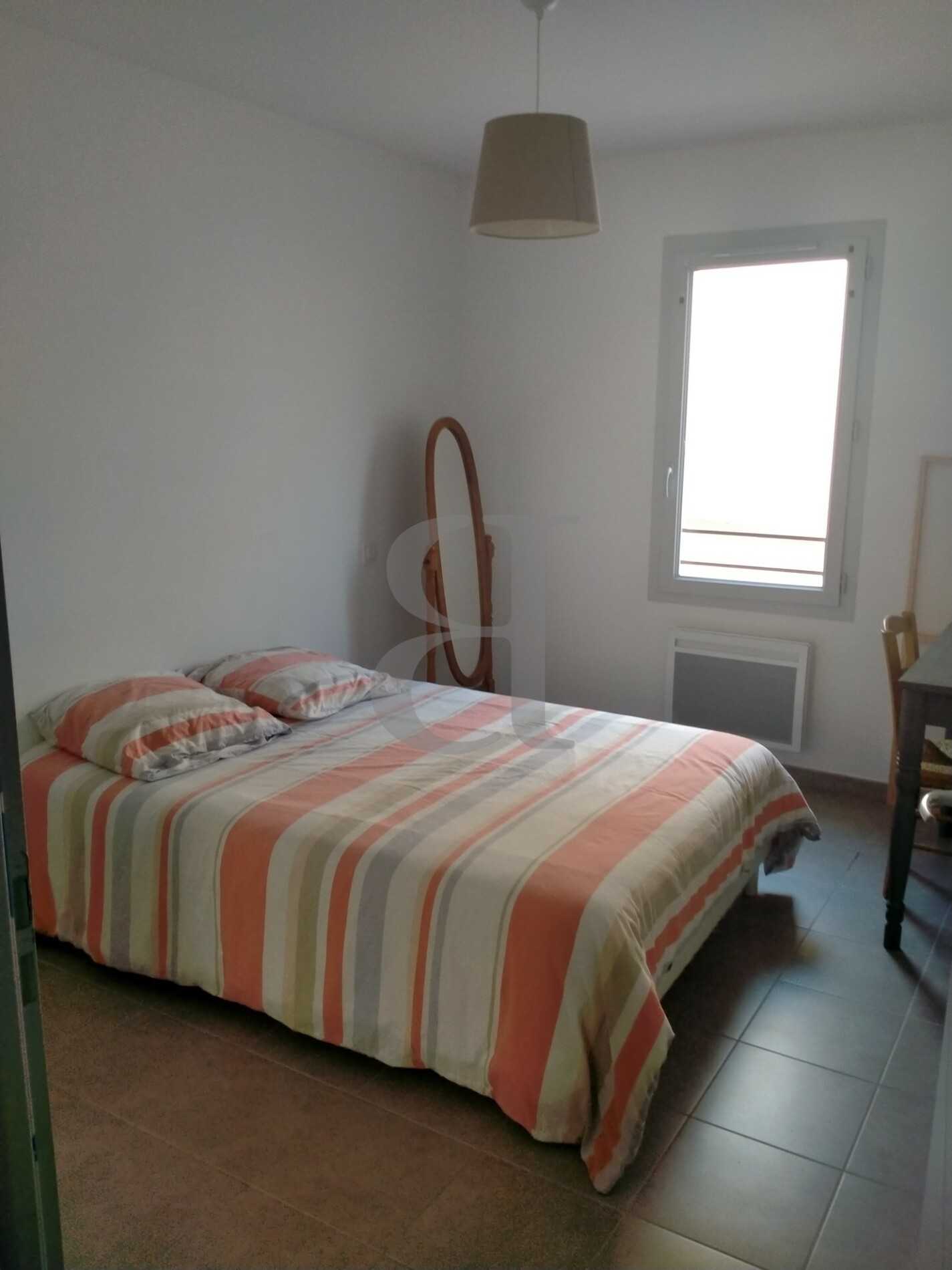 公寓 在 Pernes-les-Fontaines, Provence-Alpes-Côte d'Azur 10178453
