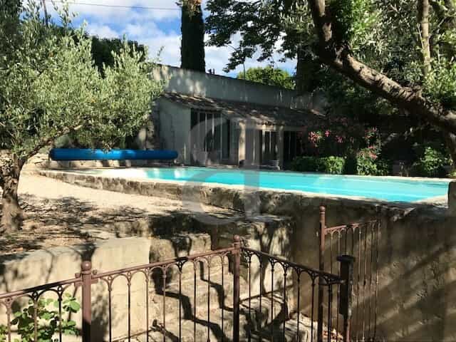 Casa nel Carpentras, Provence-Alpes-Côte d'Azur 10178632