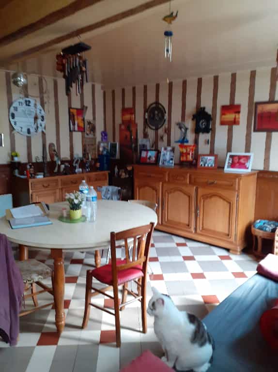 Dom w Grandparigny, Normandie 10179343