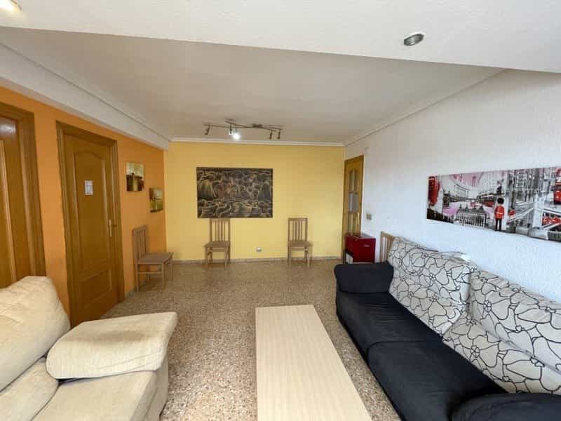 Condominium in El Grao, Valencia 10179543