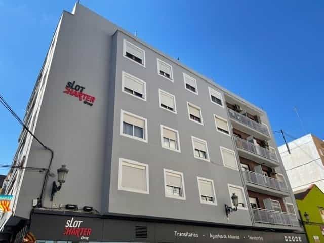 Condominium in El Grao, Valencia 10179545