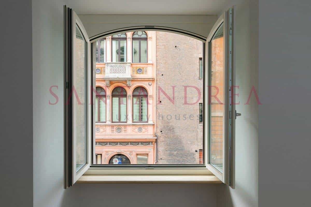 Condominium in Rome, Lazio 10179662