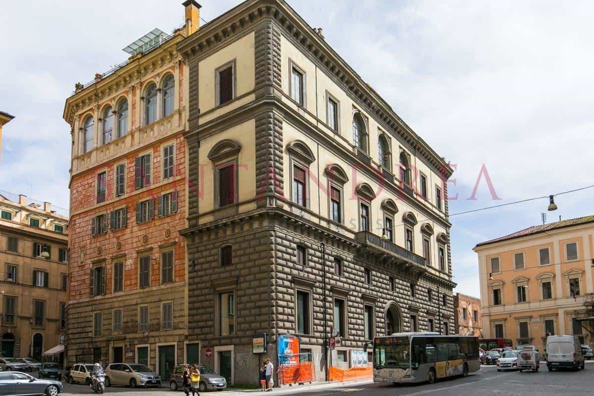 Condominium in Rome, Lazio 10179662