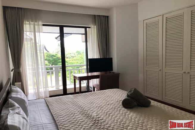 Condominium in Choeng Thale, Phuket 10180278