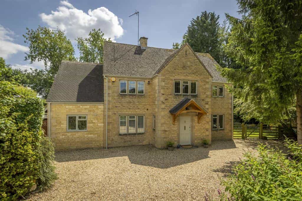 Rumah di Wyck Rissington, Gloucestershire 10180373