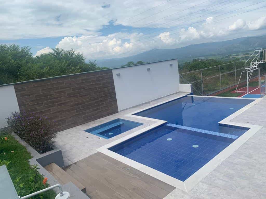 Land in Buga, Valle del Cauca 10180410