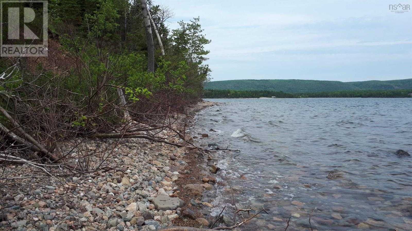 Tanah dalam River Denys, Nova Scotia 10180502