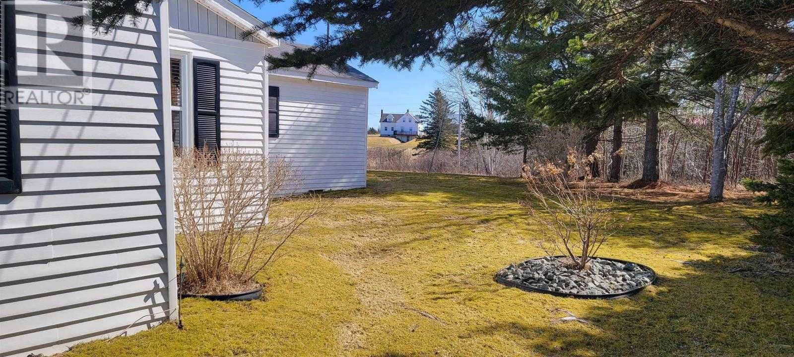 House in Port Hawkesbury, Nova Scotia 10180503