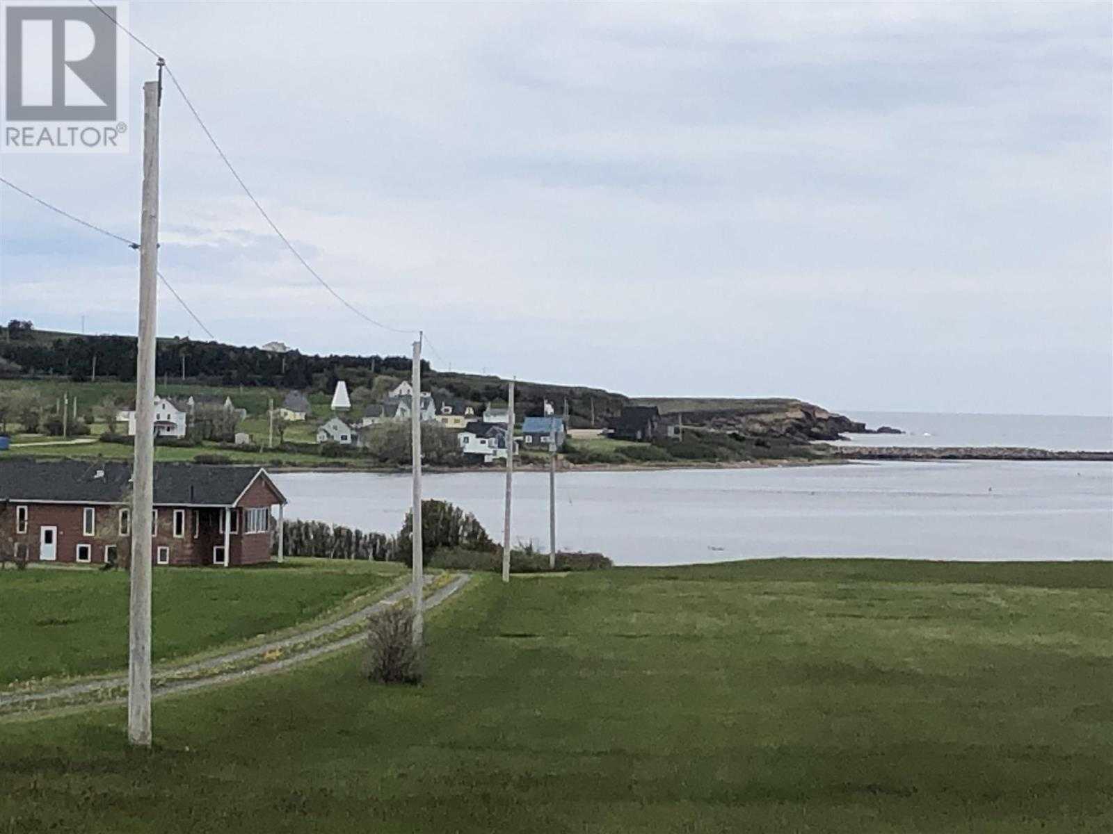 Tanah dalam Baddeck, Nova Scotia 10180588