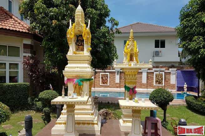 House in Tambon Sam Rong Nua, Chang Wat Samut Prakan 10180611
