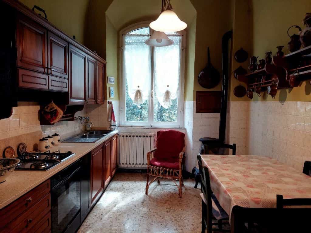 Condominio en Volterra, Tuscany 10180629