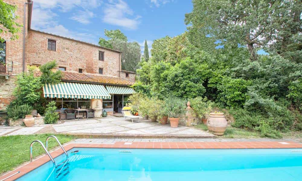 House in Asciano, Tuscany 10180659