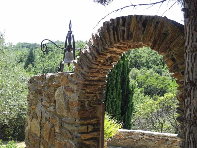 loger dans La Garde-Freinet, Provence-Alpes-Côte d'Azur 10180800
