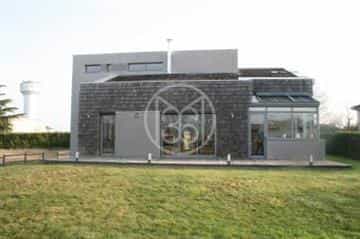 House in Gencay, Nouvelle-Aquitaine 10180993