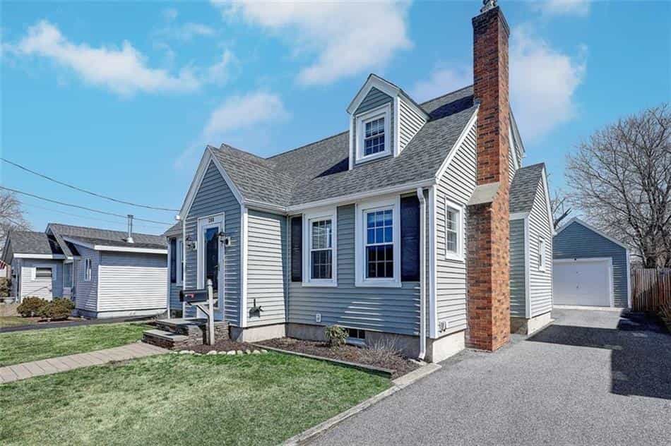 House in Pawtucket, Rhode Island 10181812