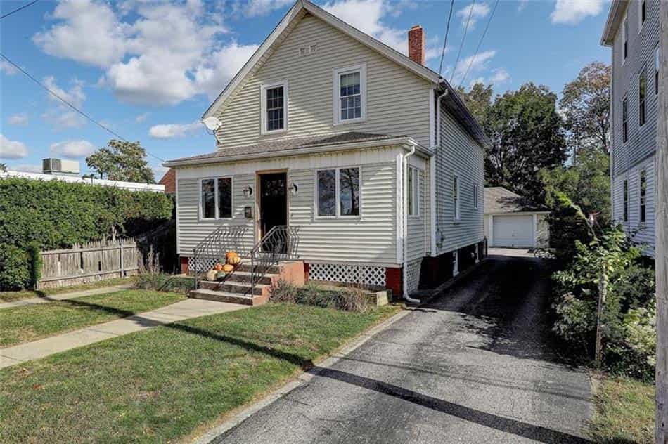 Dom w Wschodnia Opatrzność, Rhode Island 10181817