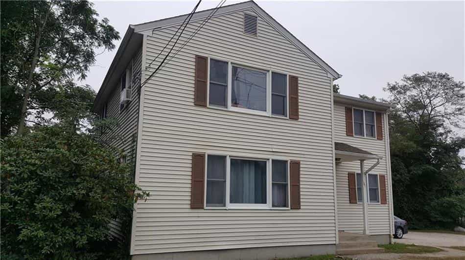 Condominium in South Kingstown, Rhode Island 10181836