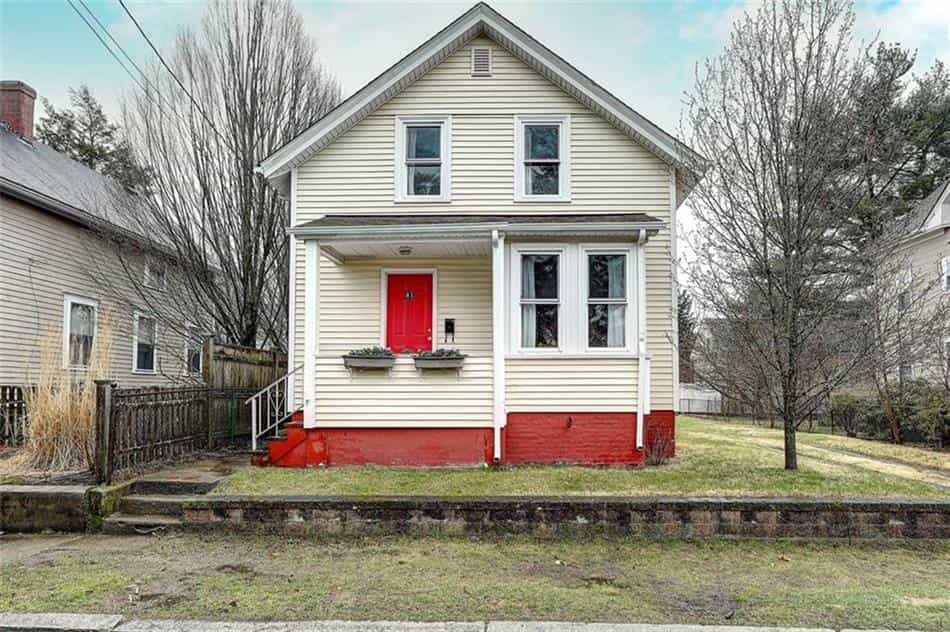 House in Pawtucket, Rhode Island 10181850