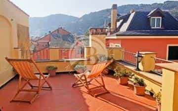 Condominium in , Liguria 10181971