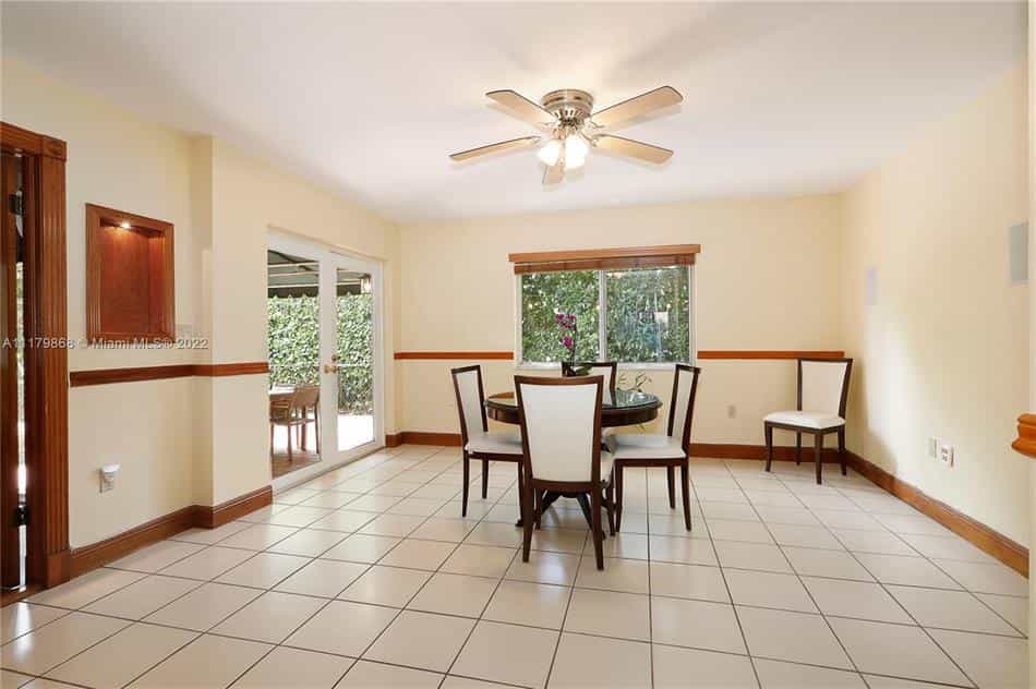 Condominium dans Coral Gables, Florida 10182020