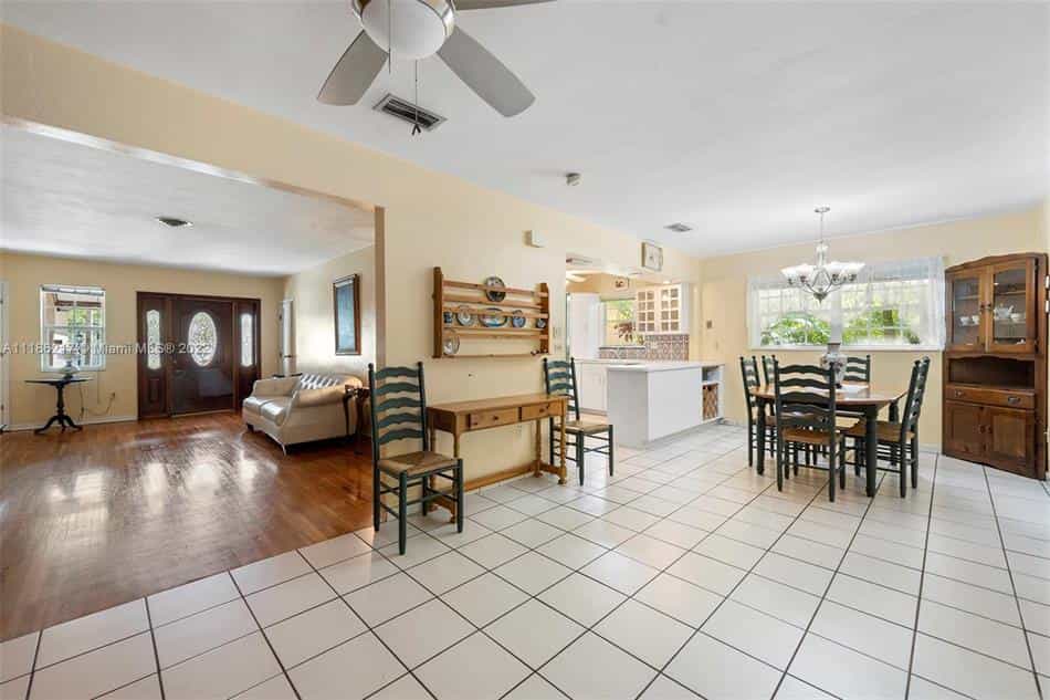 Condominio nel Coral Gables, Florida 10182021