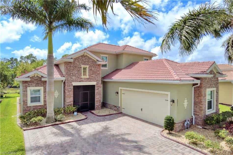 House in Fort Myers, Florida 10182038
