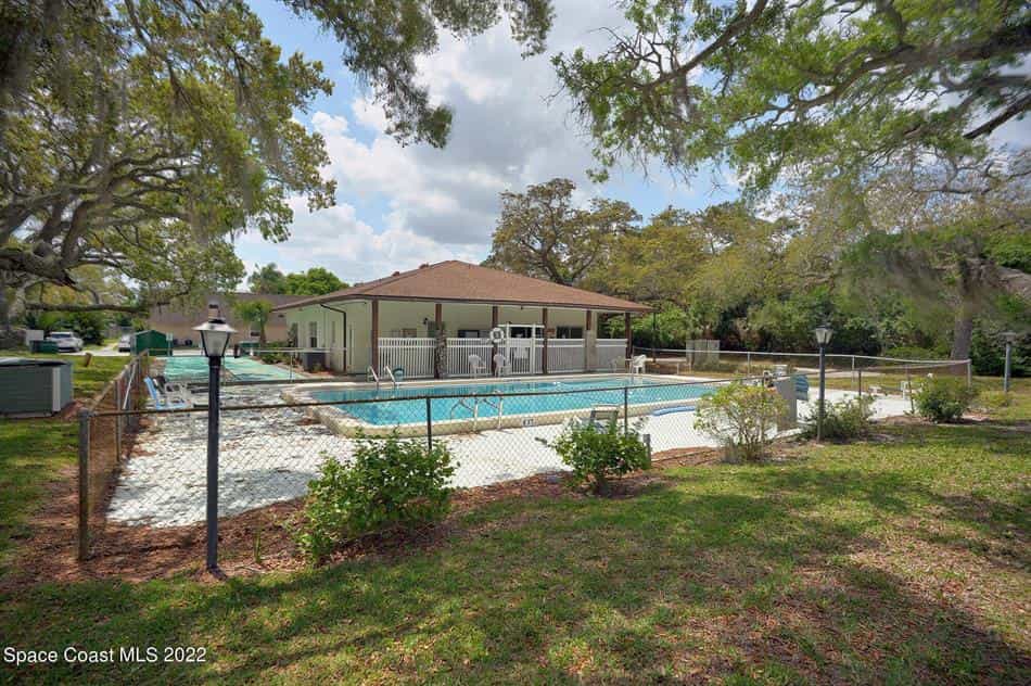 House in Melbourne, Florida 10182106