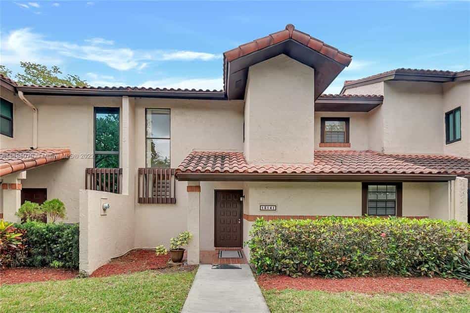 House in Miami, Florida 10182117