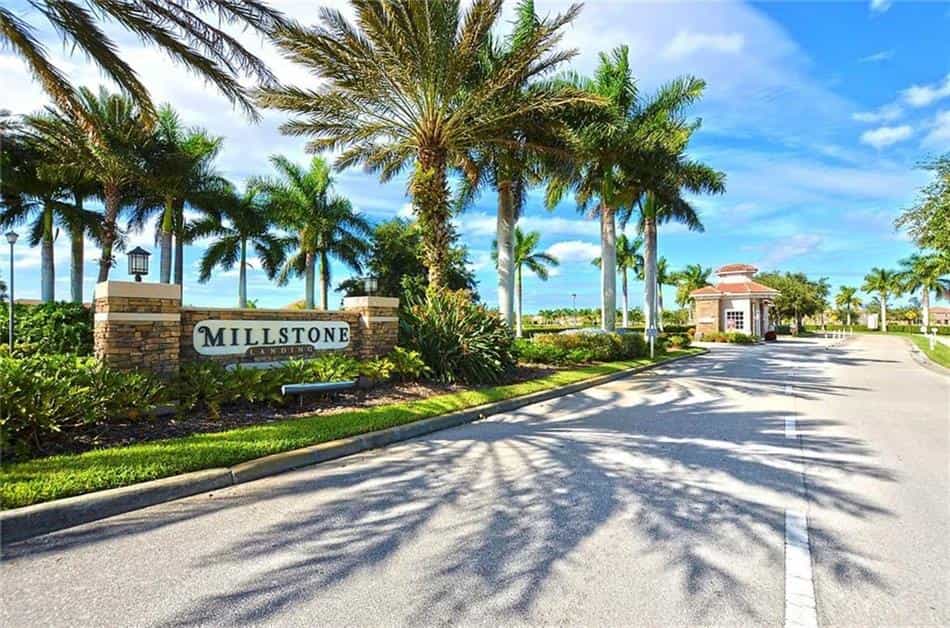 House in Vero Beach, Florida 10182254
