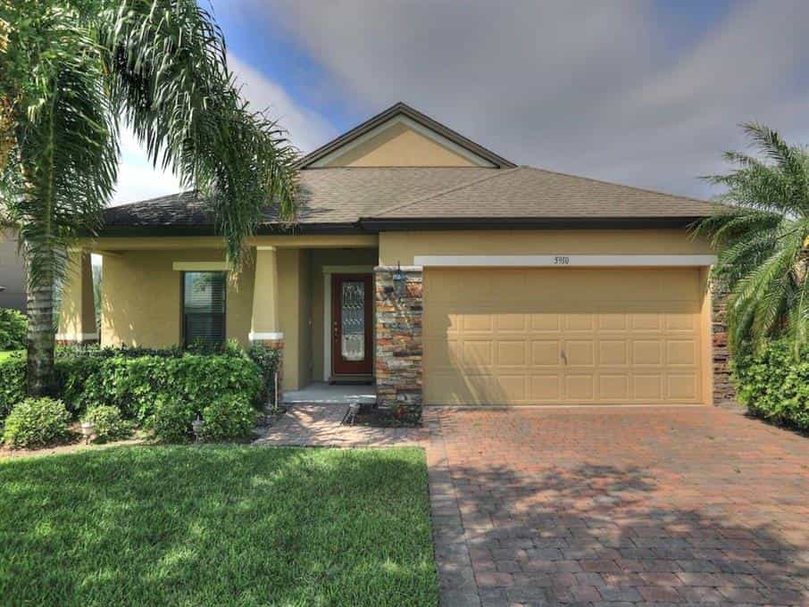 House in Winter Beach, Florida 10182261