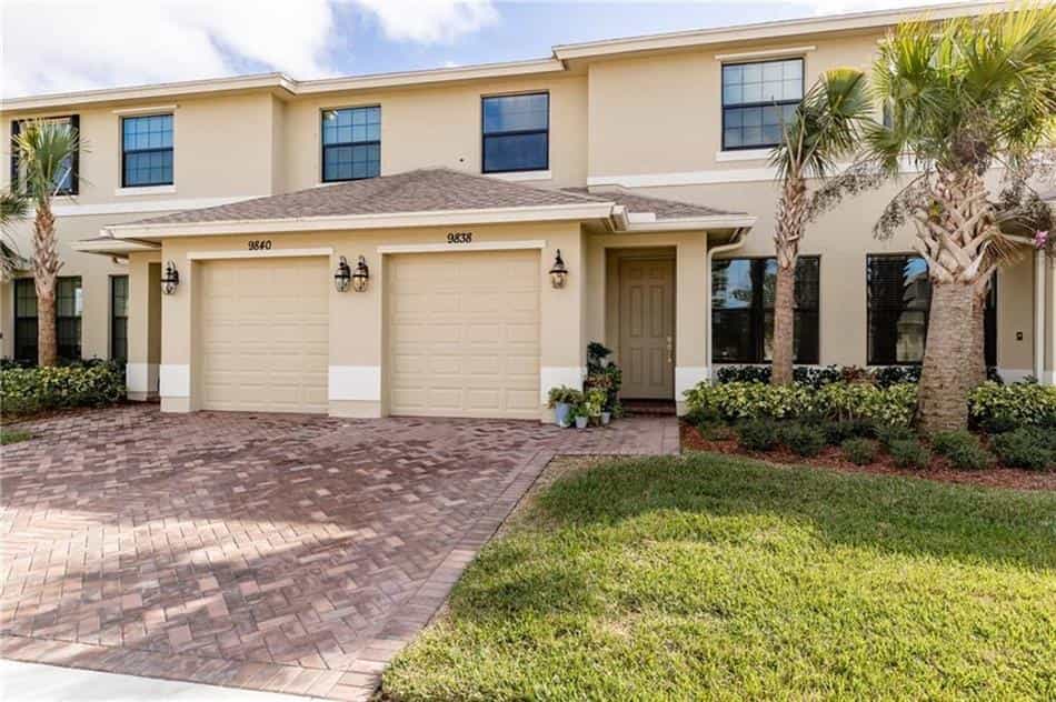 House in Vero Beach, Florida 10182273