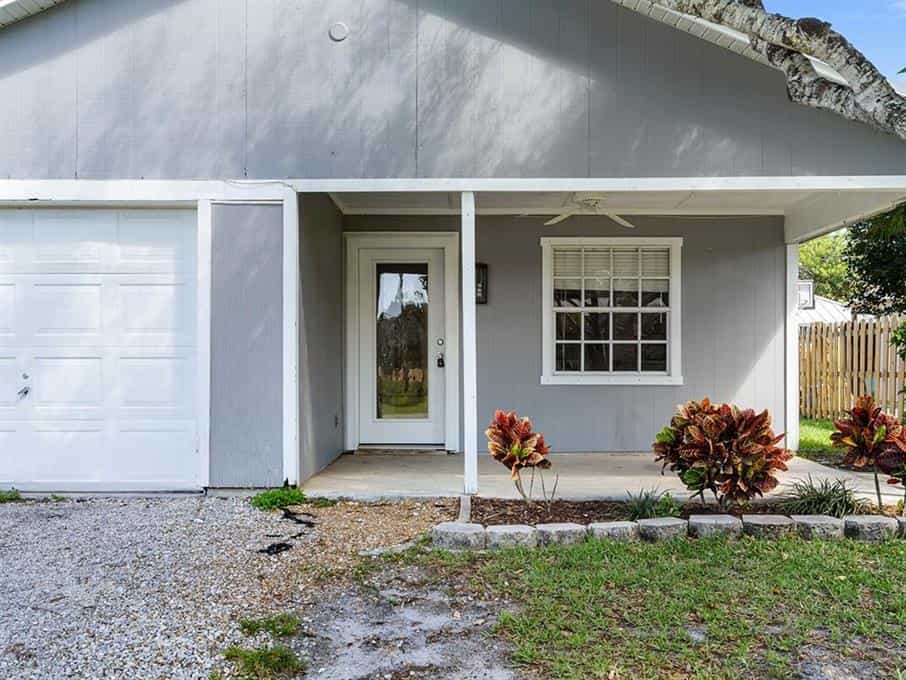 House in Florida Ridge, Florida 10182287