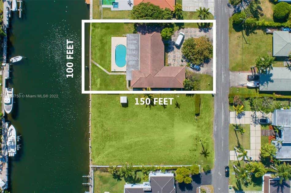 Condominium in Golden Beach, Florida 10182913