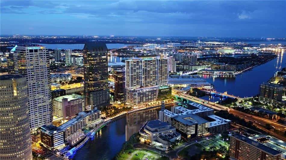 Condominium in Tampa, Florida 10182972
