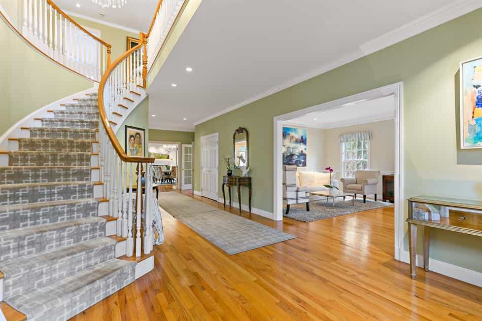 House in Scarsdale, New York 10183221