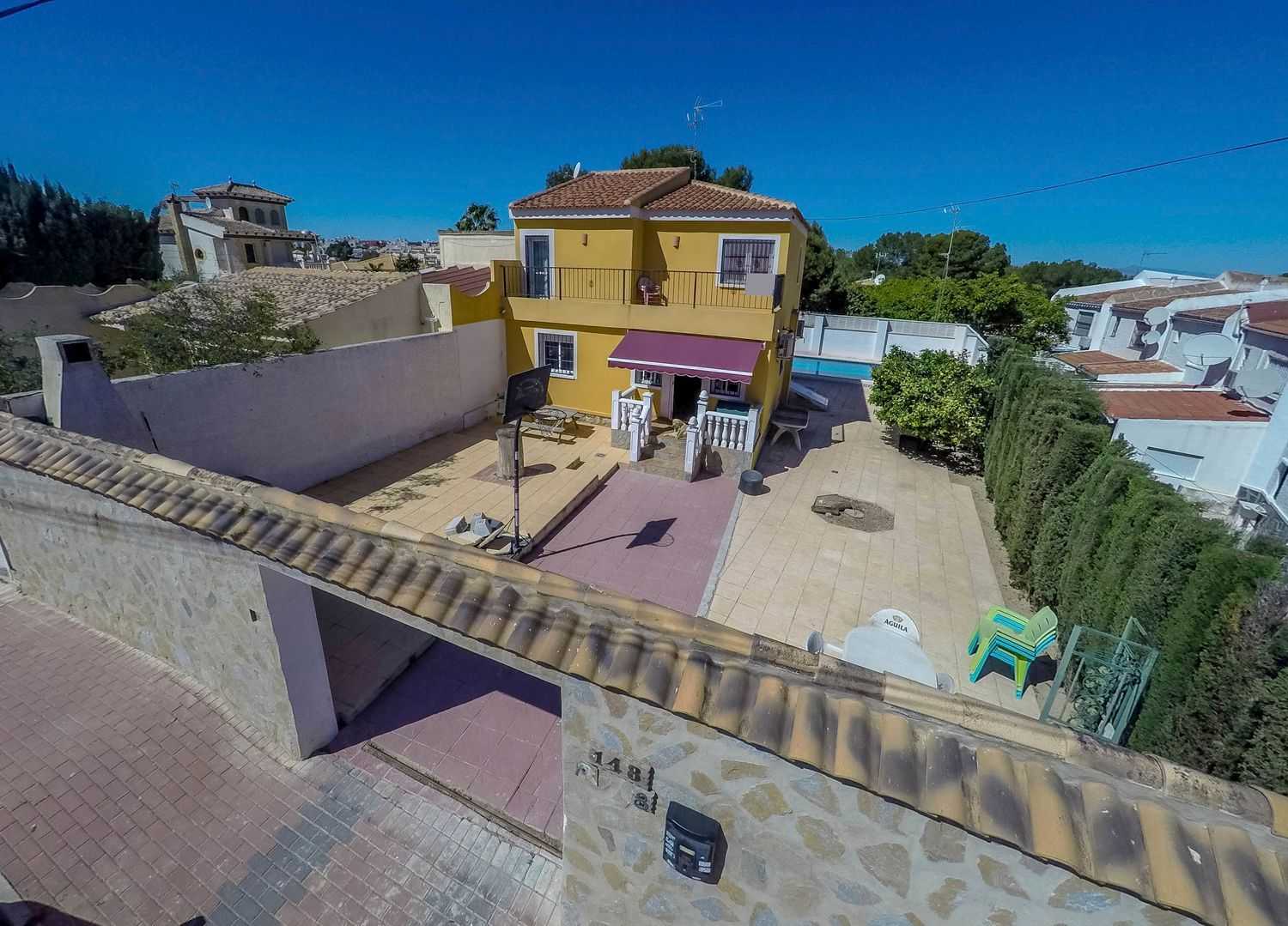 Будинок в La Marquesa, Валенсія 10183336