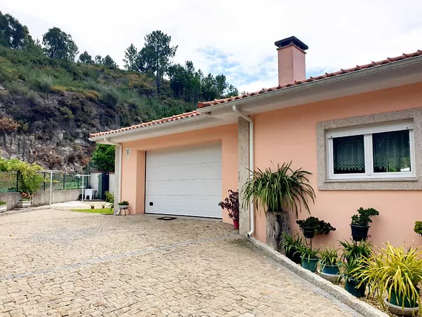 σπίτι σε Φοντούρα, Viana do Castelo 10183377