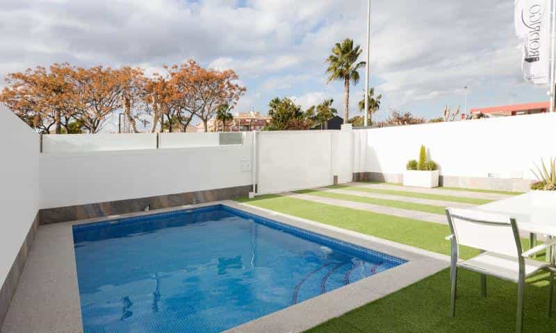 Talo sisään Los Albaladejos, Murcia 10183504