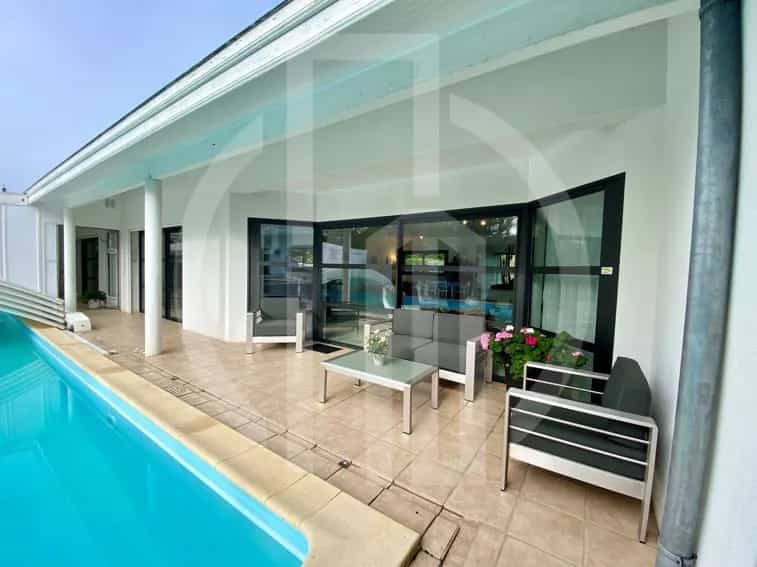House in Hossegor, Nouvelle-Aquitaine 10184855
