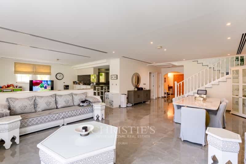 House in Dubai, Dubai 10184880