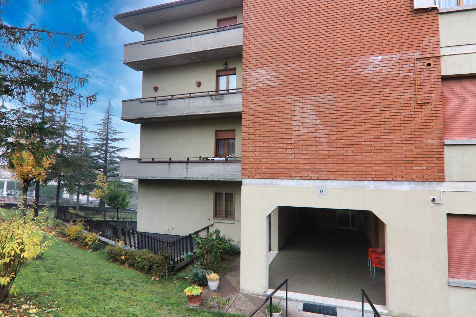 Condominium in Monte Ombraro, 99 Via G. Ronchi 10185157