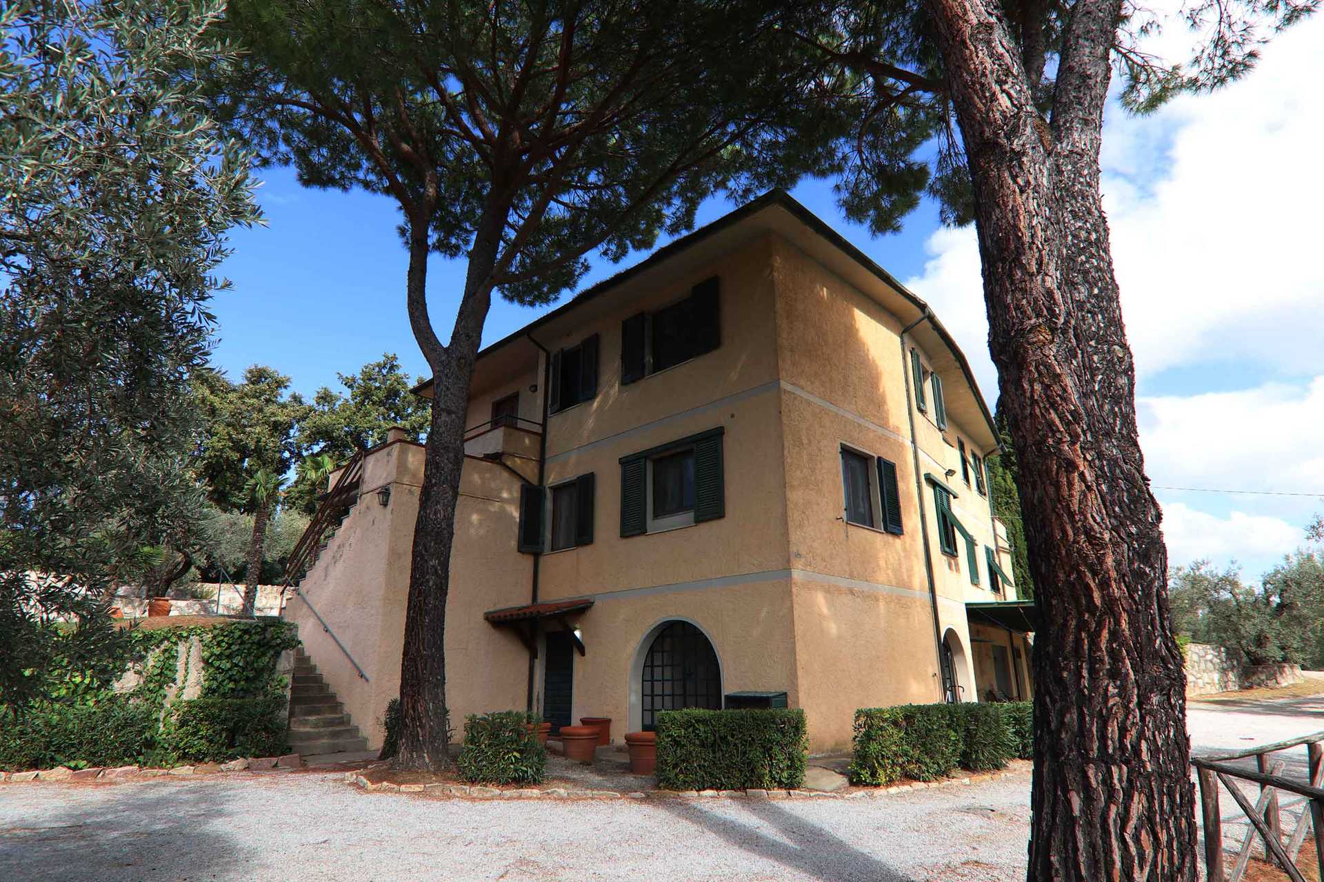 Будинок в Кастаньето Кардуччі, 178 Strada Comunale di Segalari 10185160
