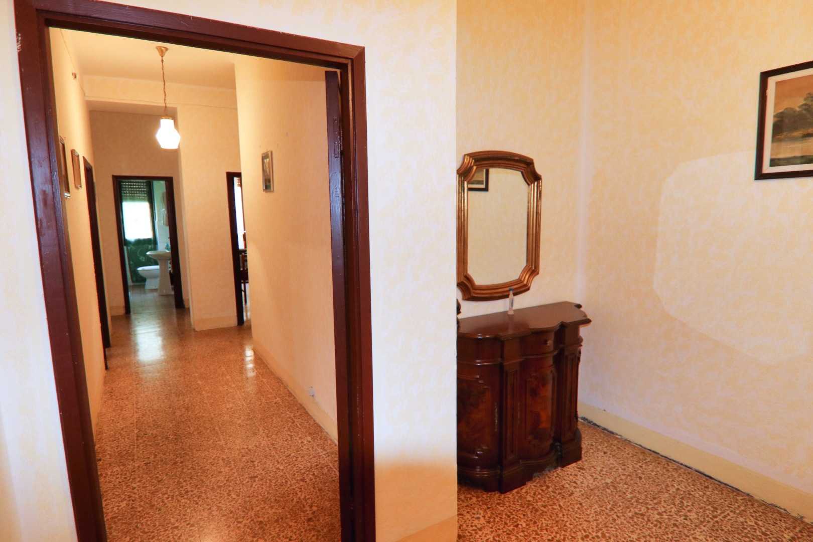 公寓 在 萨萨里, 11 Via Giovanni Ferrucci 10185162