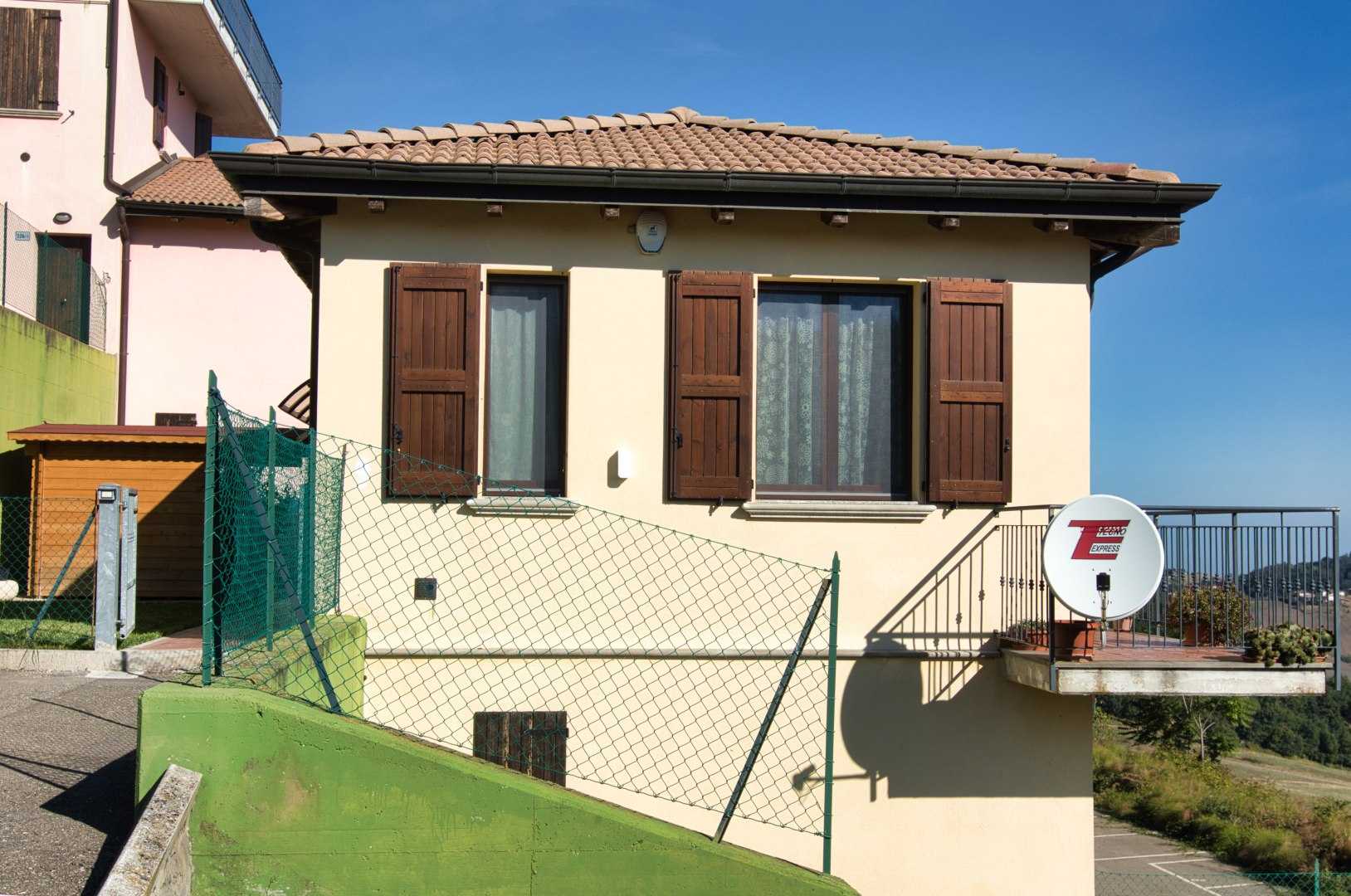 House in Zocca, Emilia-Romagna 10185163
