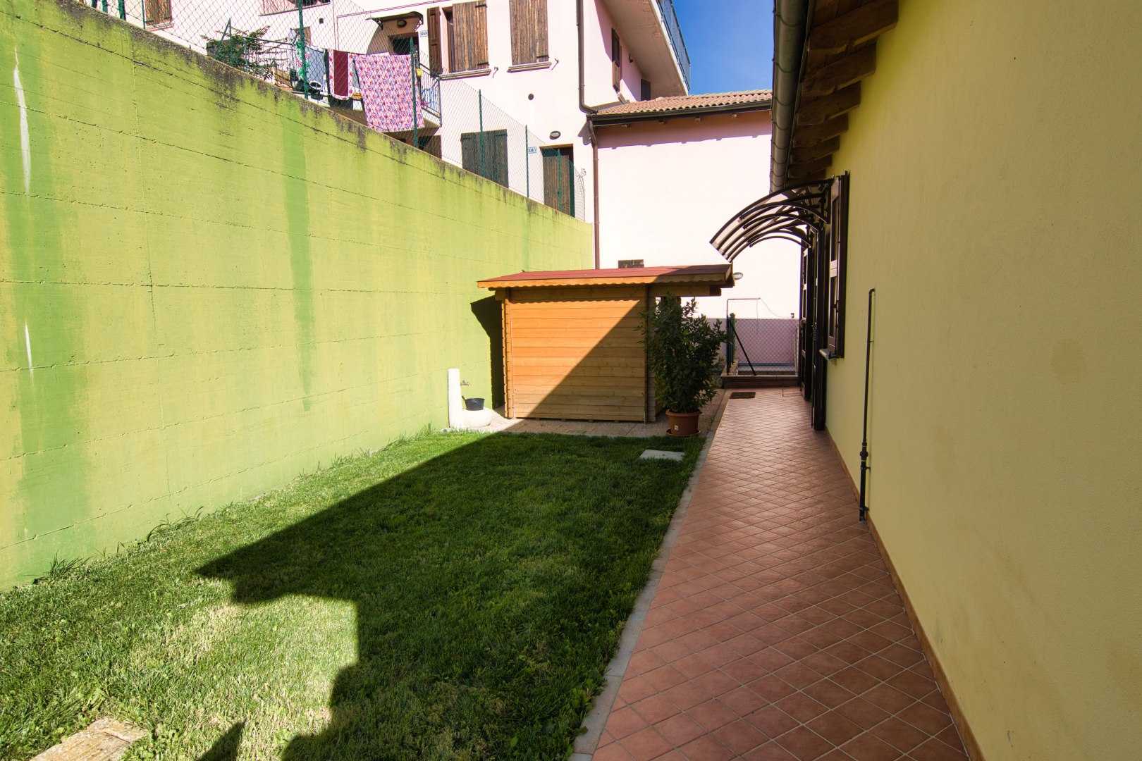 House in Zocca, Emilia-Romagna 10185163