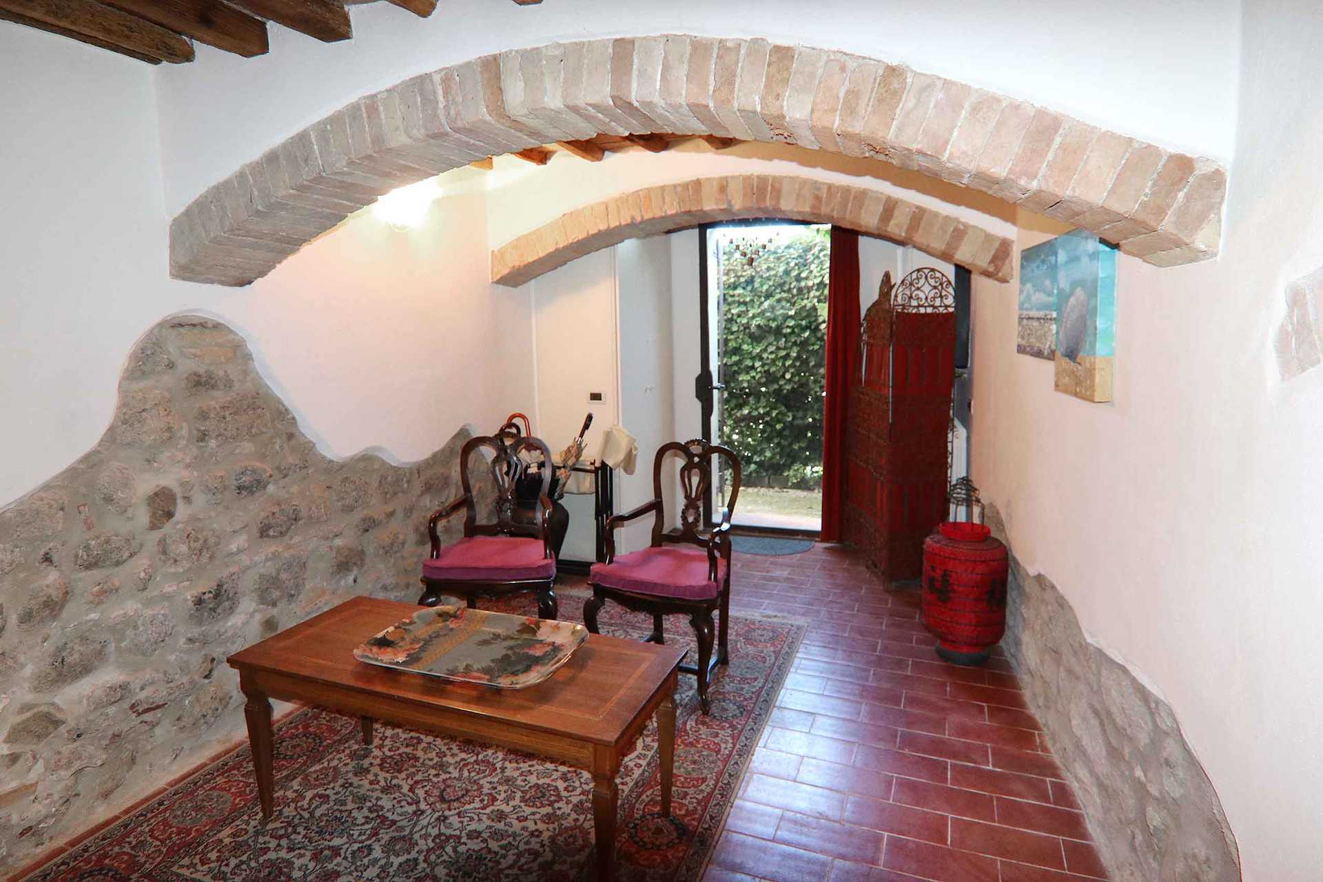 Huis in San Gimignano, 14 Via Piandornella 10185167
