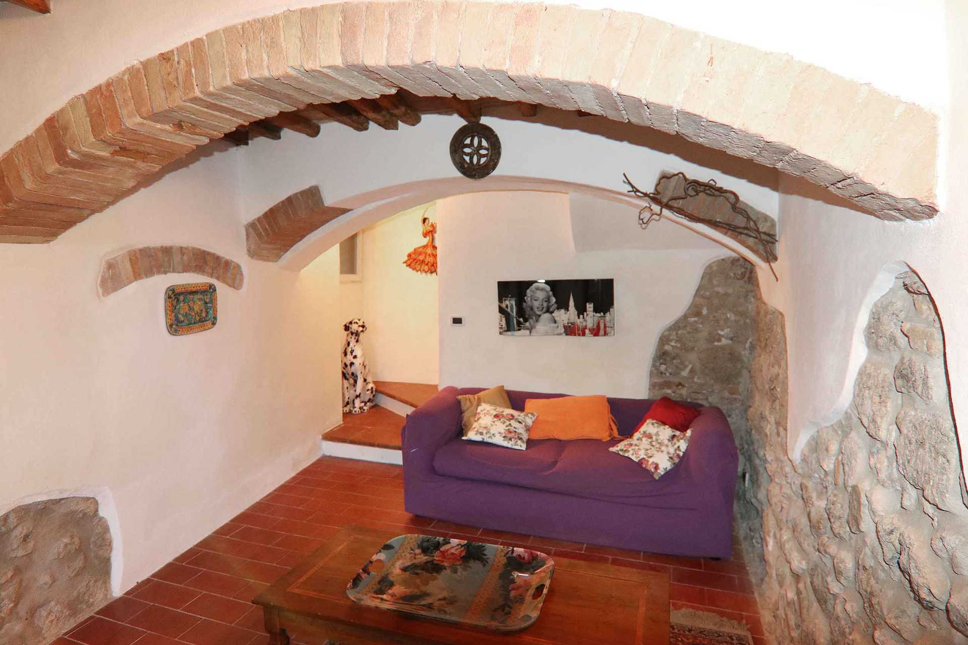 Huis in San Gimignano, 14 Via Piandornella 10185167