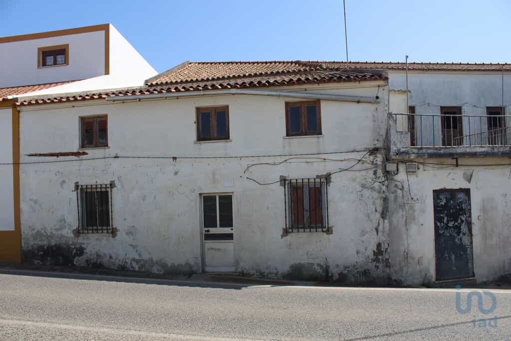 House in Atouguia da Baleia, Leiria District 10187715